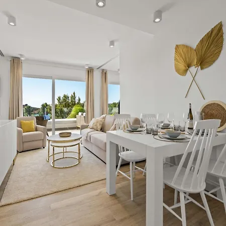 Apartmán Chic Casares Penthouse With Solarium