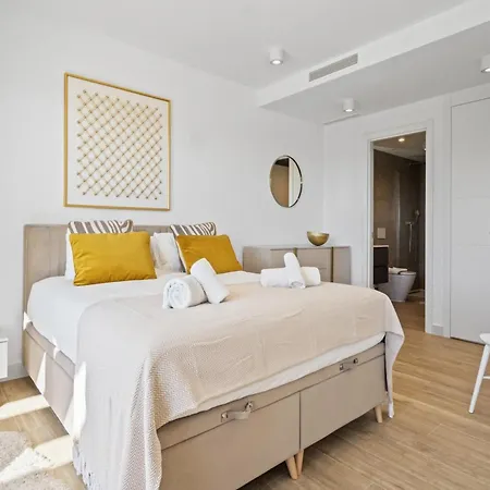 Chic Casares Penthouse With Solarium *